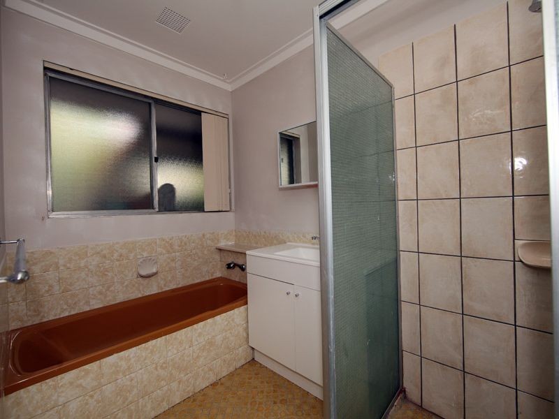 45 Chartwell Way, Swan View WA 6056