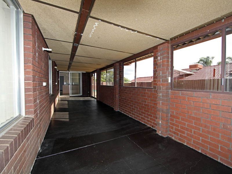 45 Chartwell Way, Swan View WA 6056