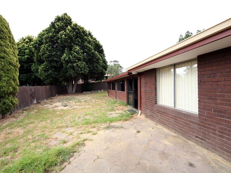 45 Chartwell Way, Swan View WA 6056