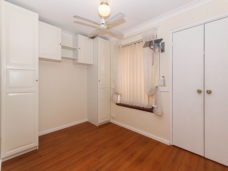 2 Tall Tree View, Swan View WA 6056