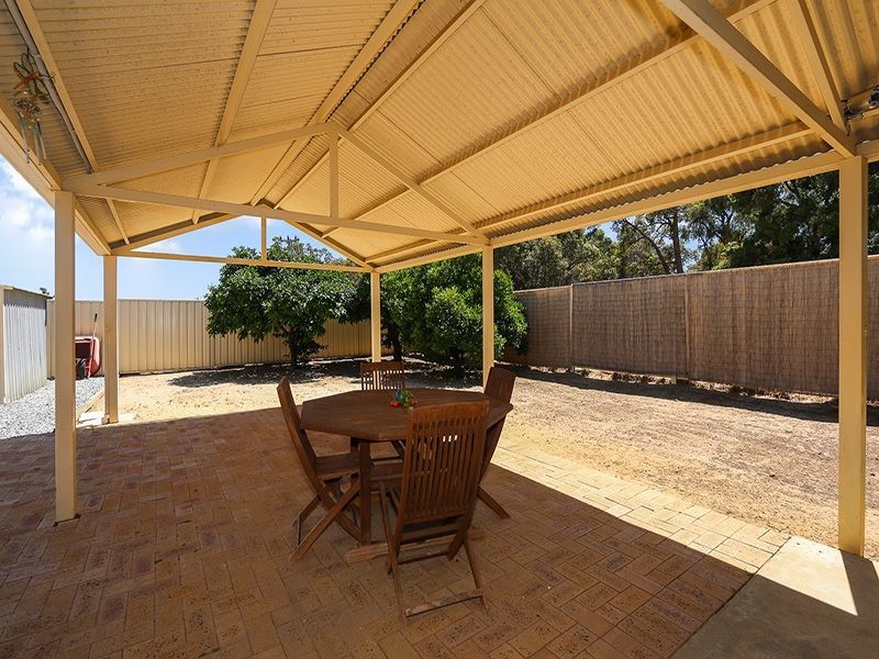 2 Tall Tree View, Swan View WA 6056