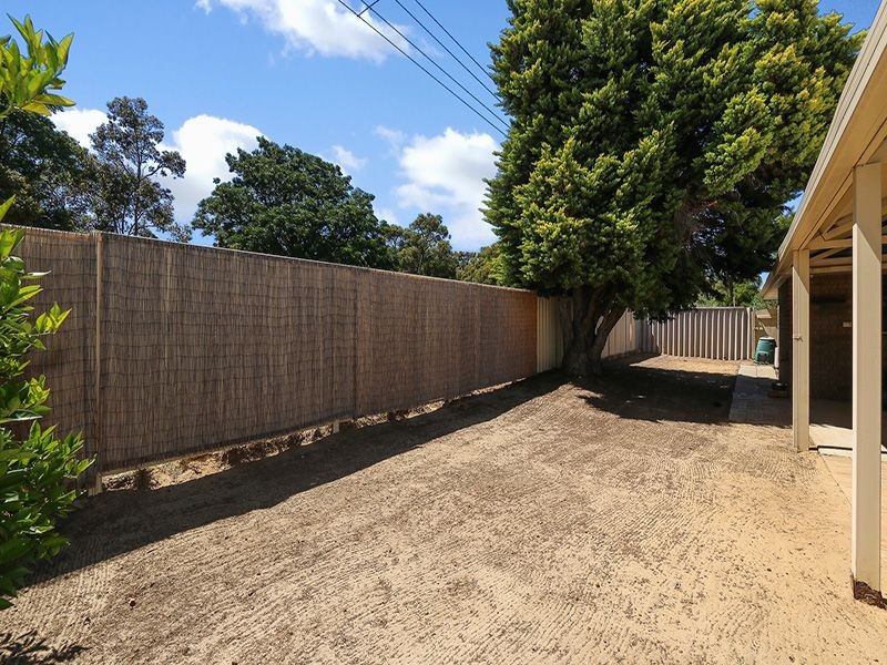 2 Tall Tree View, Swan View WA 6056