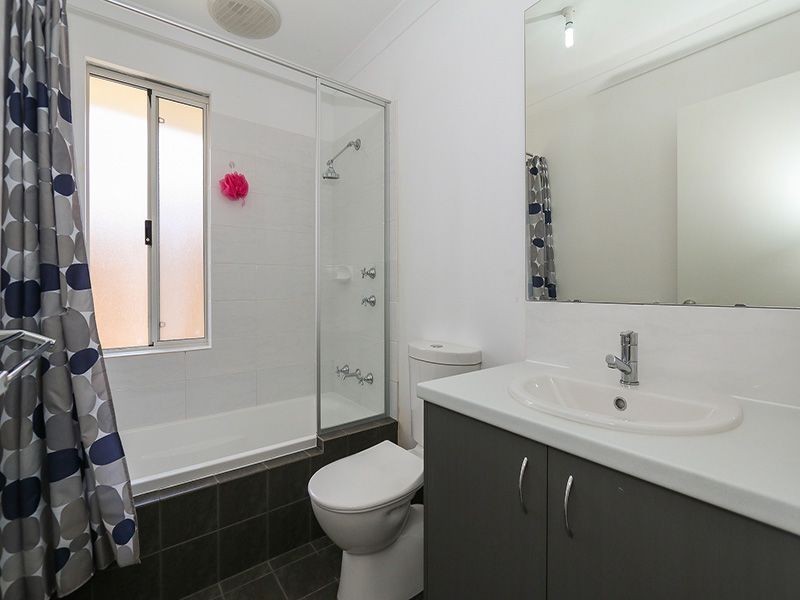 18 Warrego Outlook, Ellenbrook WA 6069