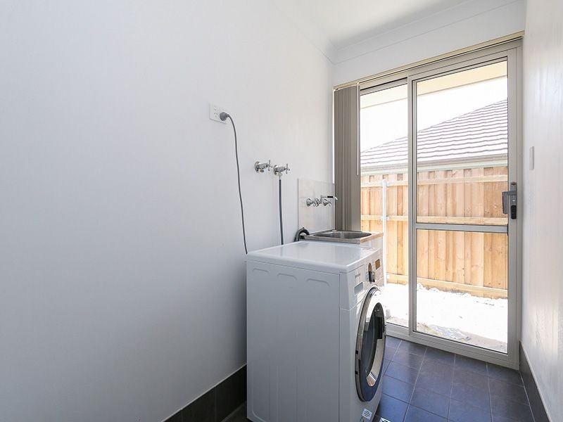18 Warrego Outlook, Ellenbrook WA 6069