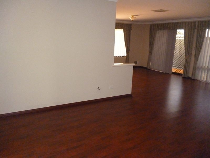 1 Silent Grove, Ellenbrook WA 6069