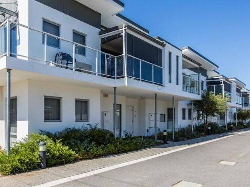 1/13 Spring Avenue, Midland WA 6056