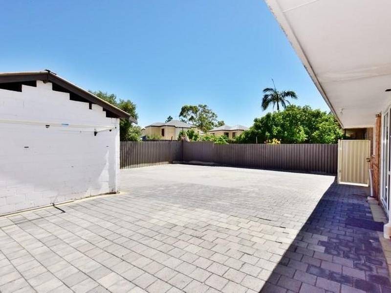 11 Templeman Place, Midland WA 6056