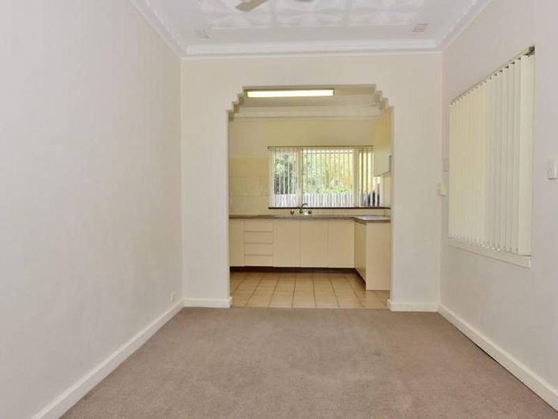 11 Templeman Place, Midland WA 6056