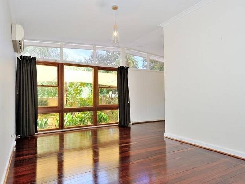 8 Charles Street, Maida Vale WA 6057