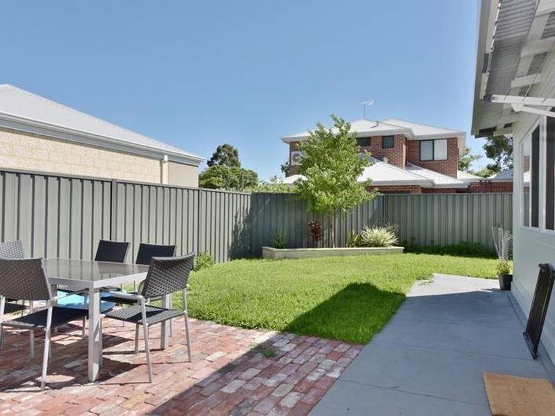 23 Seventh Avenue, Bassendean WA 6054