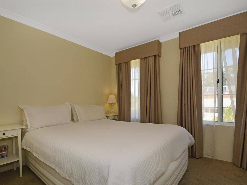 14 Hebe Lane, Woodbridge WA 6056