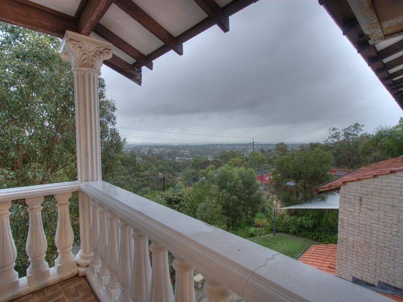 30 Stirling Road, Greenmount WA 6056