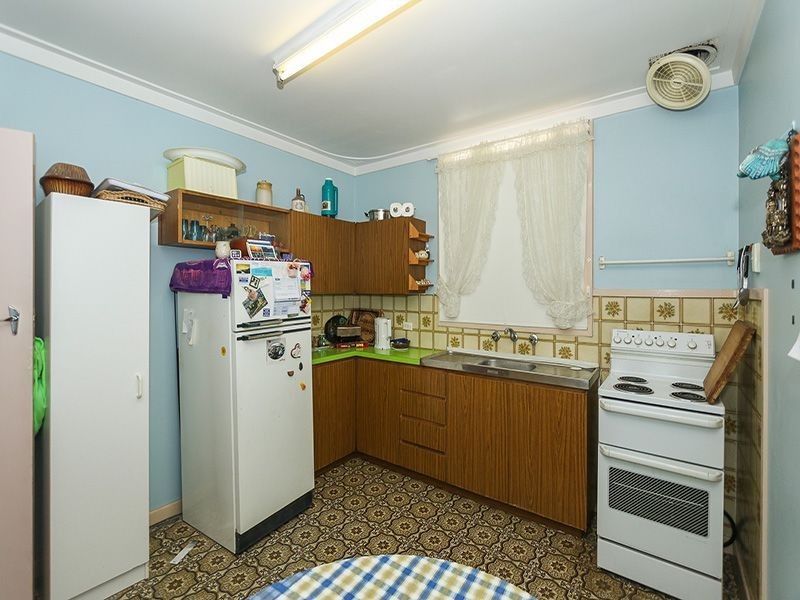 29 Bladon Way, Swan View WA 6056