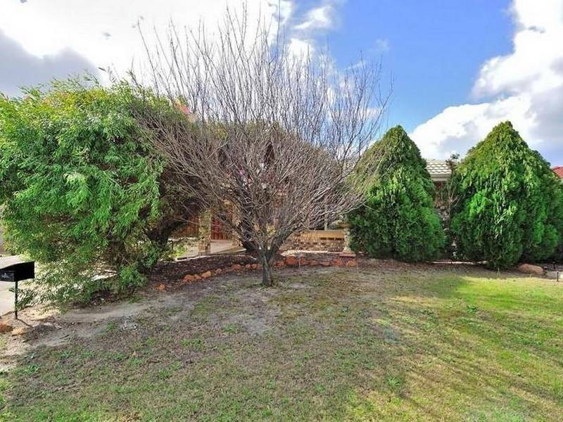 37 Waterlily Drive, Stratton WA 6056