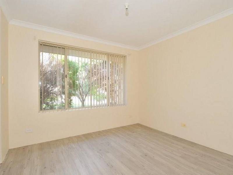 37 Waterlily Drive, Stratton WA 6056