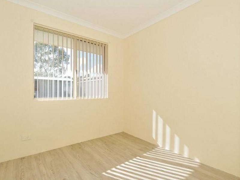 37 Waterlily Drive, Stratton WA 6056