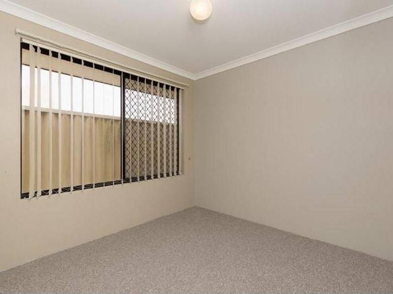 17 Gentle Circle, South Guildford WA 6055