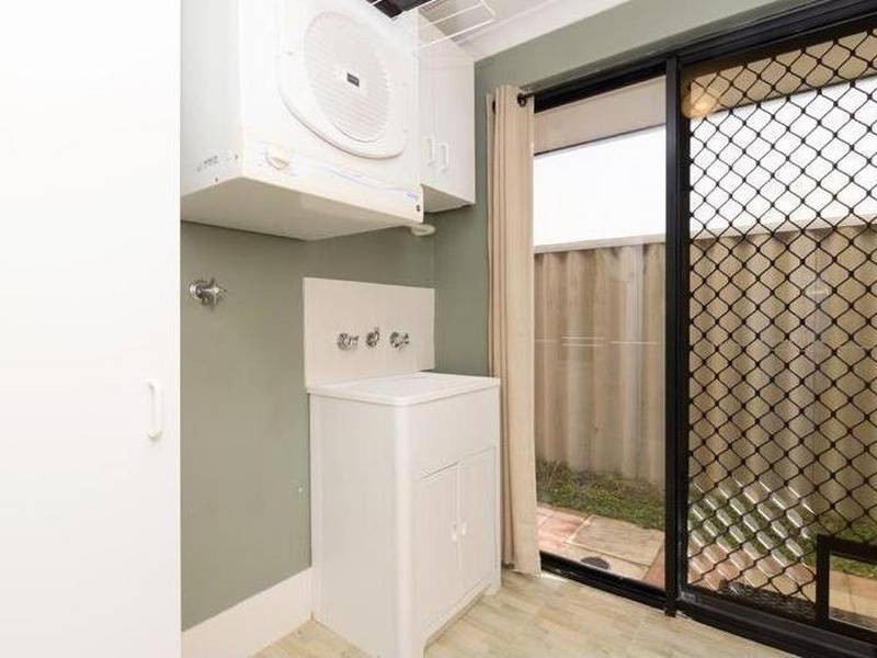 17 Gentle Circle, South Guildford WA 6055