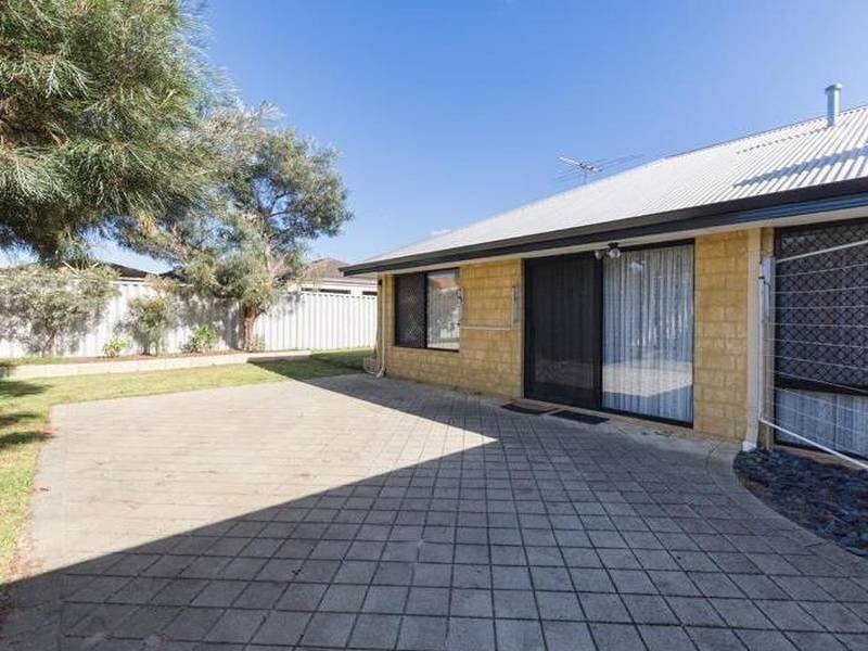 17 Gentle Circle, South Guildford WA 6055