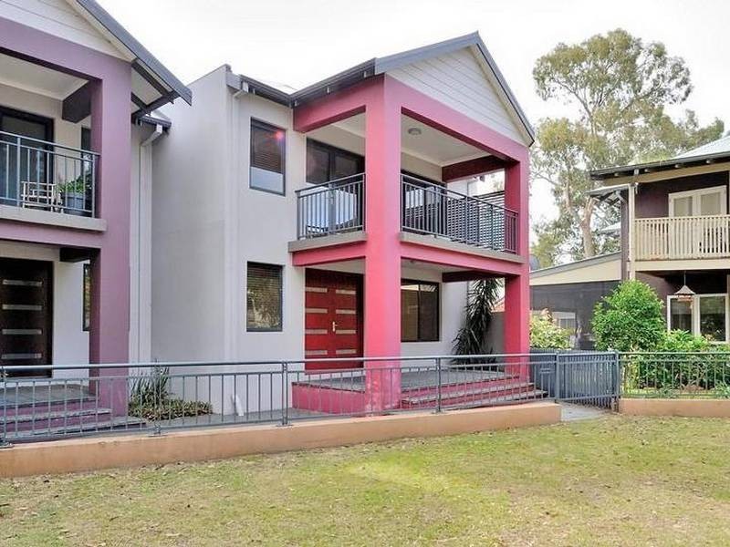 Unit 2/4 Hebe Lane, Woodbridge WA 6056