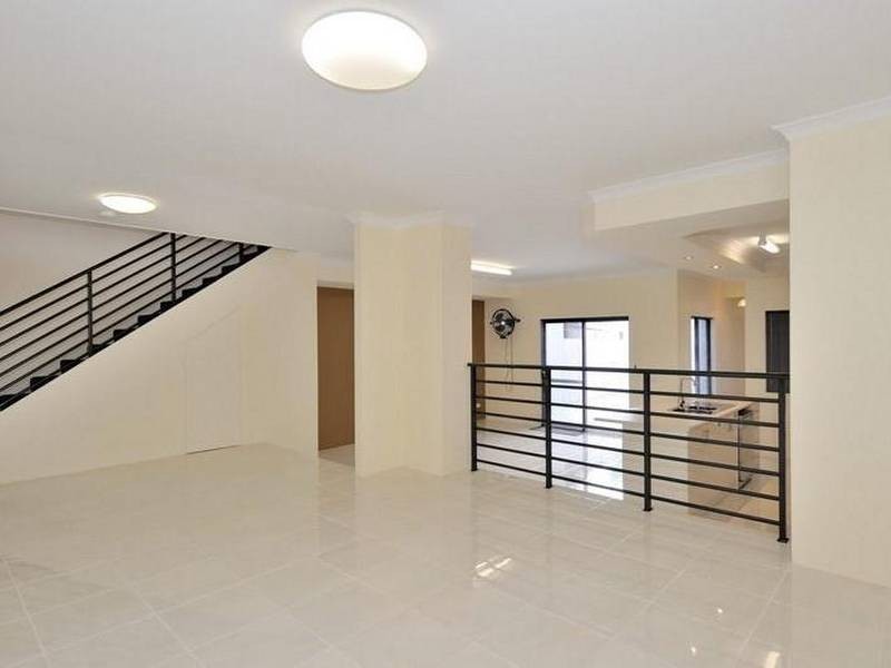 Unit 2/4 Hebe Lane, Woodbridge WA 6056