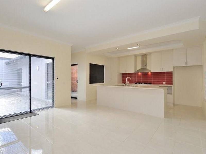 Unit 2/4 Hebe Lane, Woodbridge WA 6056