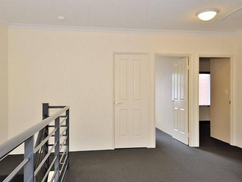 Unit 2/4 Hebe Lane, Woodbridge WA 6056