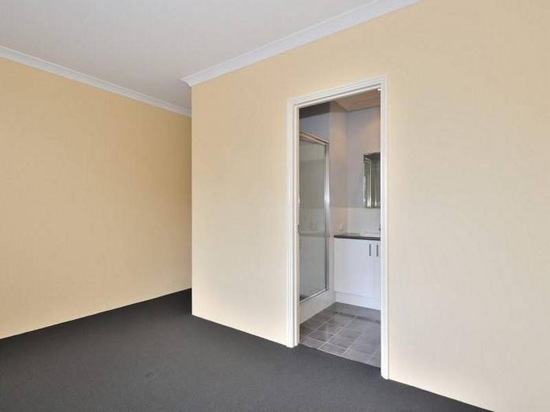 Unit 2/4 Hebe Lane, Woodbridge WA 6056