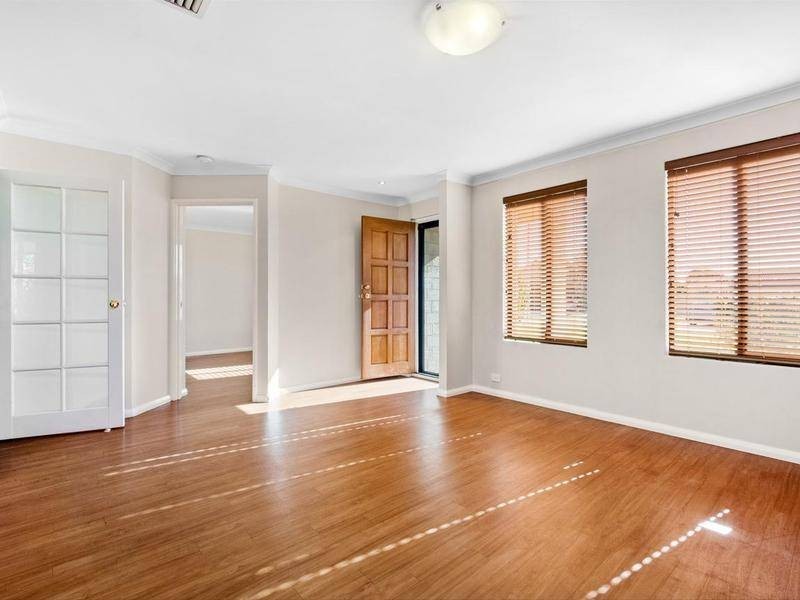 23 Nooyan Close, South Guildford WA 6055