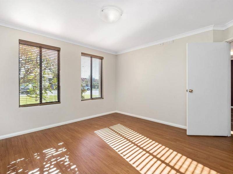 23 Nooyan Close, South Guildford WA 6055