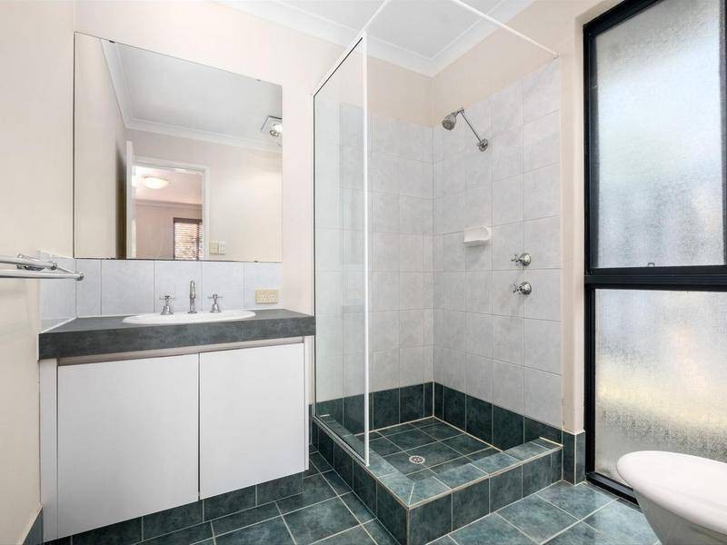 23 Nooyan Close, South Guildford WA 6055