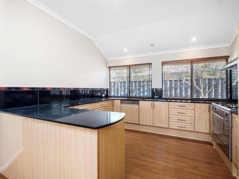 23 Nooyan Close, South Guildford WA 6055