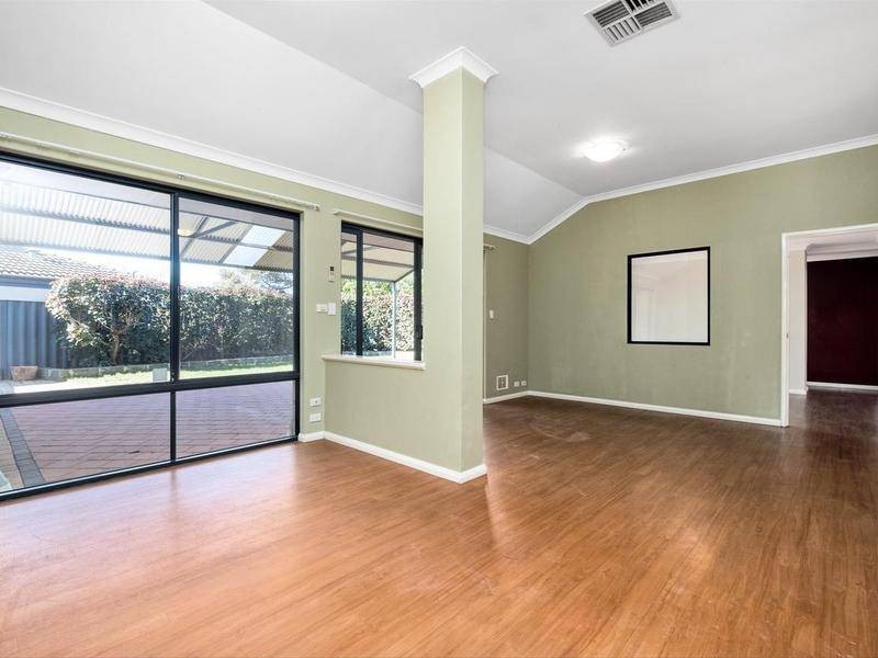 23 Nooyan Close, South Guildford WA 6055