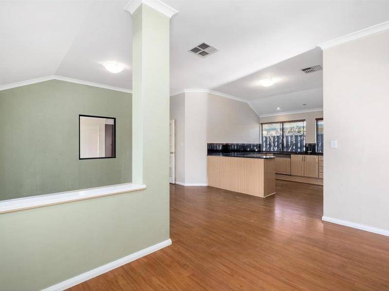 23 Nooyan Close, South Guildford WA 6055