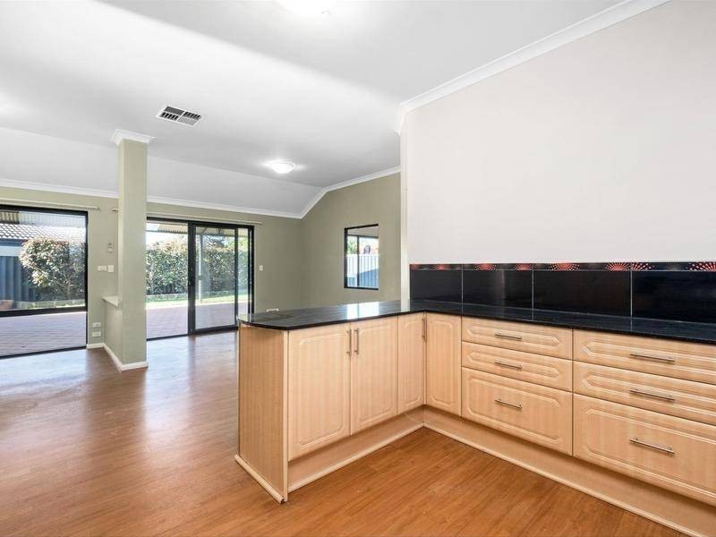 23 Nooyan Close, South Guildford WA 6055