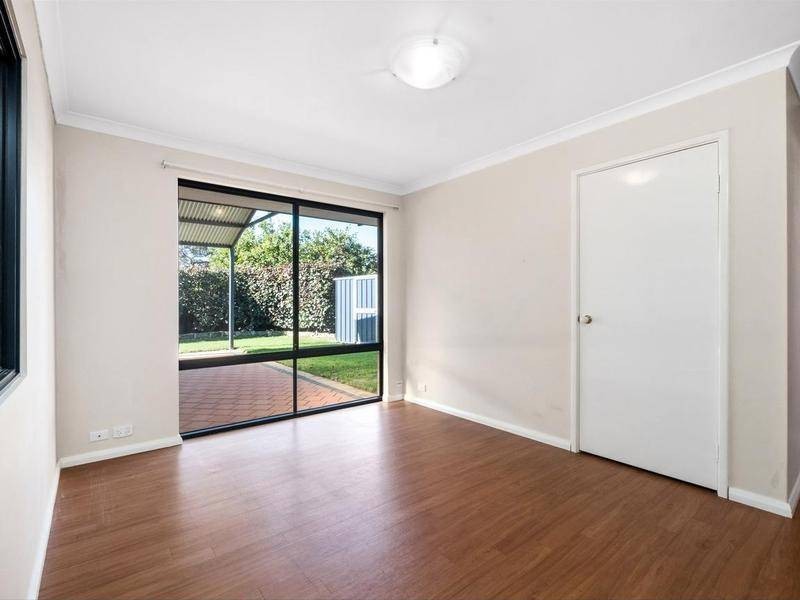 23 Nooyan Close, South Guildford WA 6055