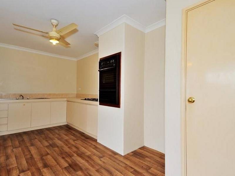 4/11 Hyde Street, Midland WA 6056