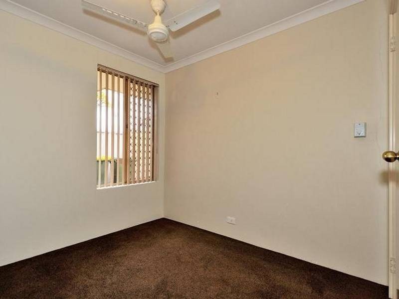 4/11 Hyde Street, Midland WA 6056
