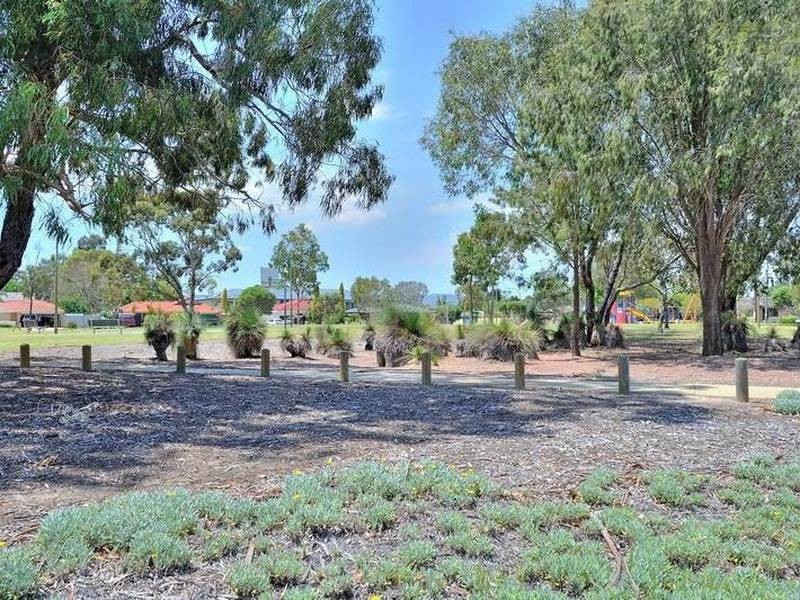 1A Fawell Street, Midland WA 6056