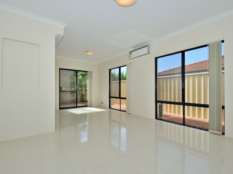 4/9 North Street, Midland WA 6056