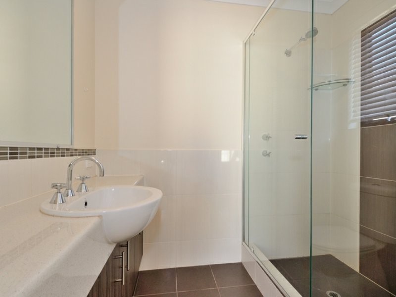 4/9 North Street, Midland WA 6056