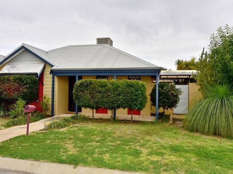 14 Kalyeeda Terrace, Ellenbrook WA 6069