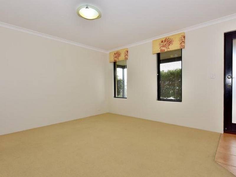 14 Kalyeeda Terrace, Ellenbrook WA 6069