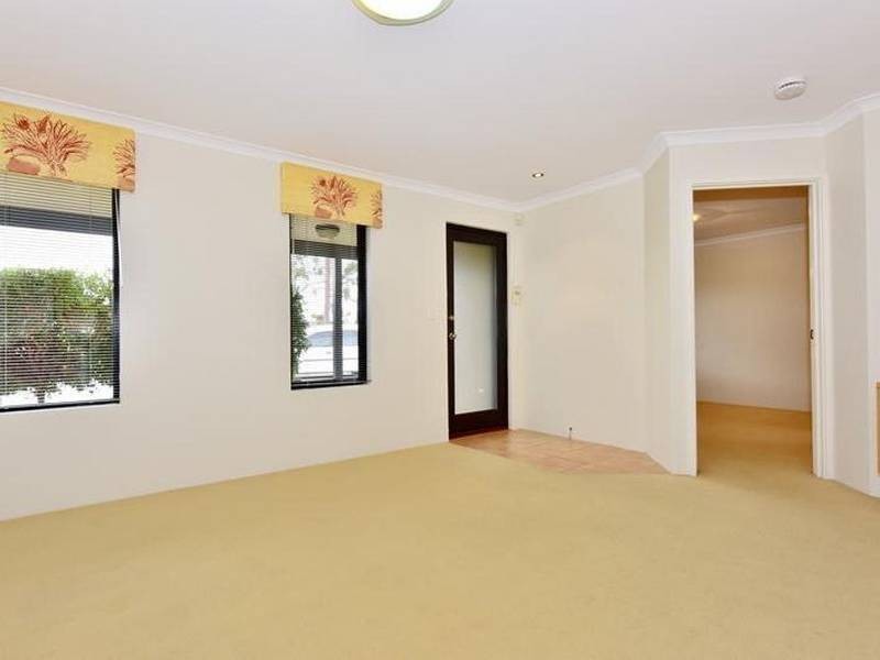 14 Kalyeeda Terrace, Ellenbrook WA 6069