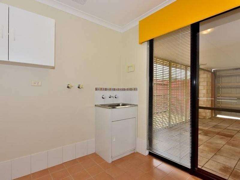 14 Kalyeeda Terrace, Ellenbrook WA 6069