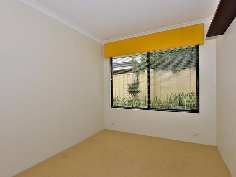 14 Kalyeeda Terrace, Ellenbrook WA 6069