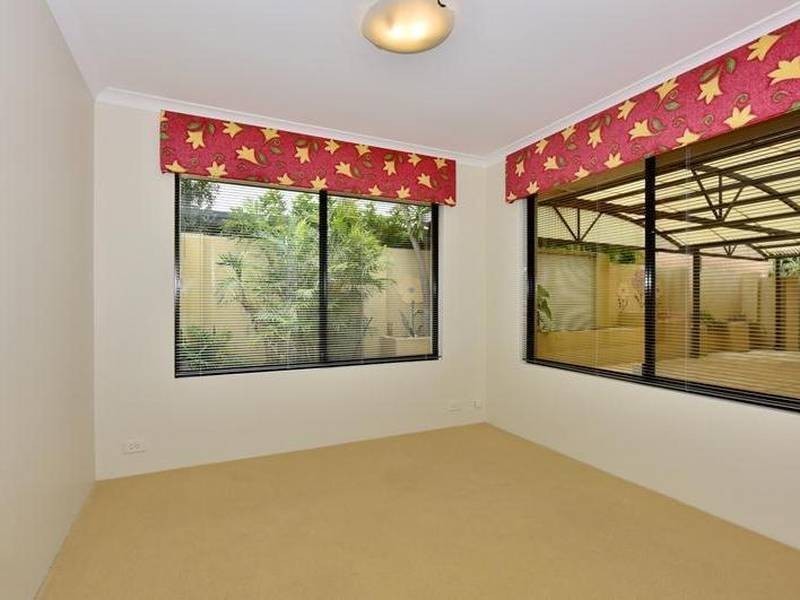 14 Kalyeeda Terrace, Ellenbrook WA 6069