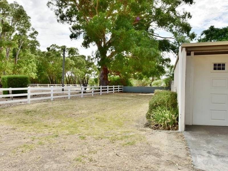 104 Lefroy Avenue, Herne Hill WA 6056