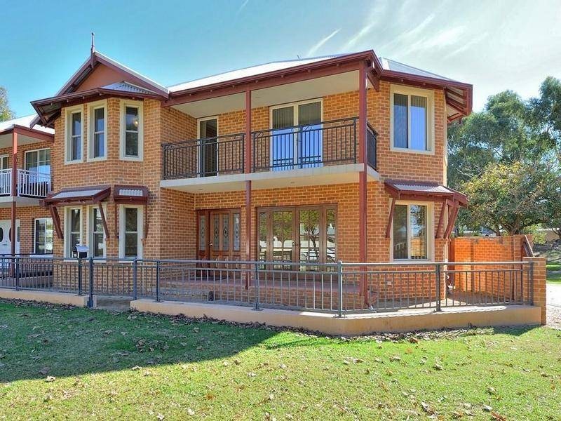 16 Hebe Lane, Woodbridge WA 6056