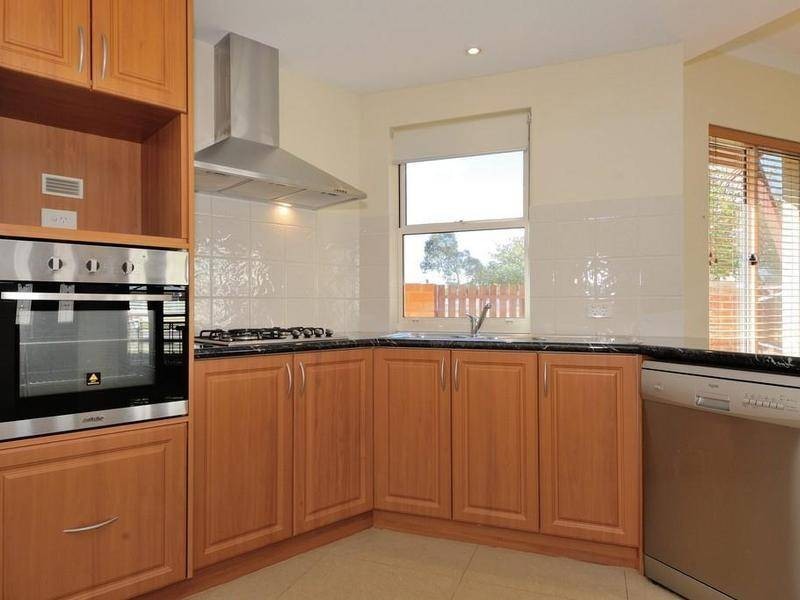 16 Hebe Lane, Woodbridge WA 6056